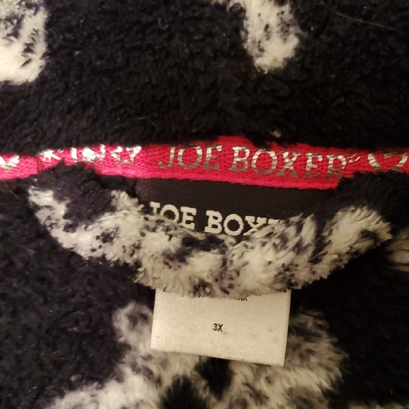 Joe Boxer Snowflakes Fleece Robe - Picture 7 of 8